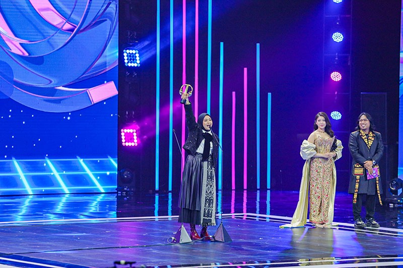 Salma Salsabil Raih Dua Penghargaan Indonesia Music Awards 2024 - Bagian 3