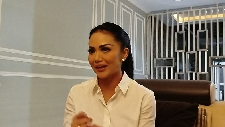 title Hasil Quick Count Pilkada Kota Batu, Krisdayanti Kalah Ingin Fokus di Dunia Hiburan Hasil Quick Count Pilkada Kota Batu, Krisdayanti Kalah Ingin Fokus di Dunia Hiburan