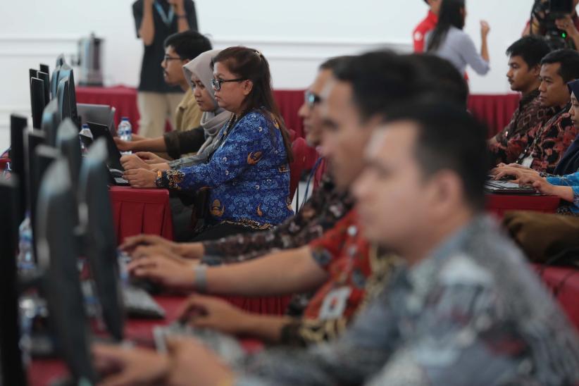 Suasana Ruang Monitoring Rekapitulasi Penghitungan Suara Pilkada Serentak 2024 - Bagian 3