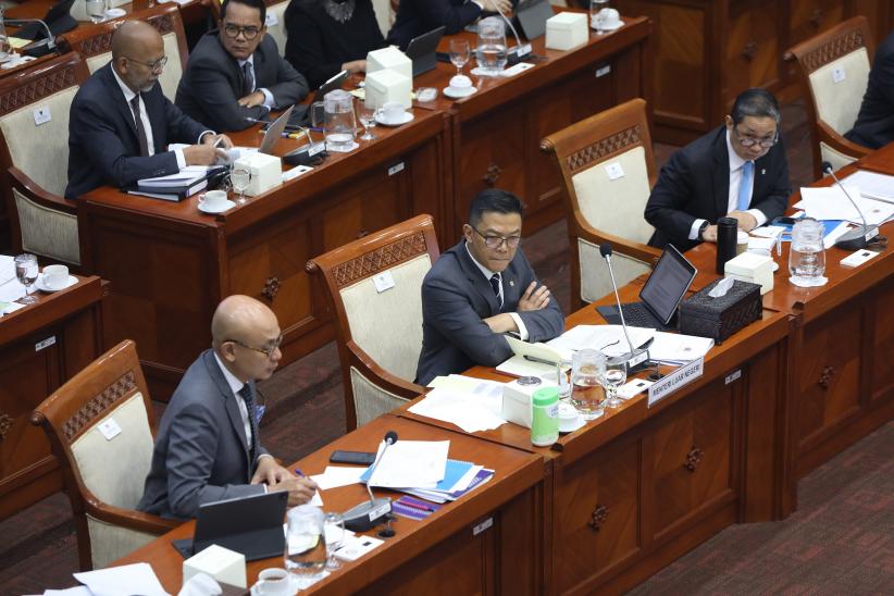 Menteri Luar Negeri Sugiono Raker dengan Komisi I DPR - Bagian 2