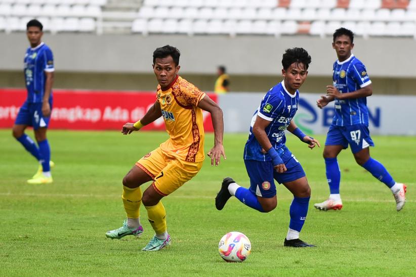 Sriwijaya FC Betah di Zona Degradasi, Suporter yang Kecewa Masuk Lapangan - Bagian 4