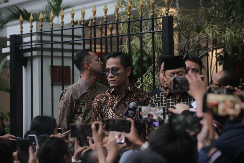 Gus Miftah Hina Pedagang Es Teh, Begini Gayanya saat Dipanggil ke Kediaman Prabowo - Bagian 3