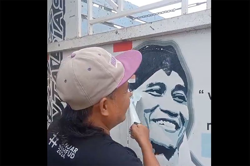 Marah, Sopir Truk Ramai-Ramai Sobek Stiker Bergambar Gus Miftah - Bagian 2