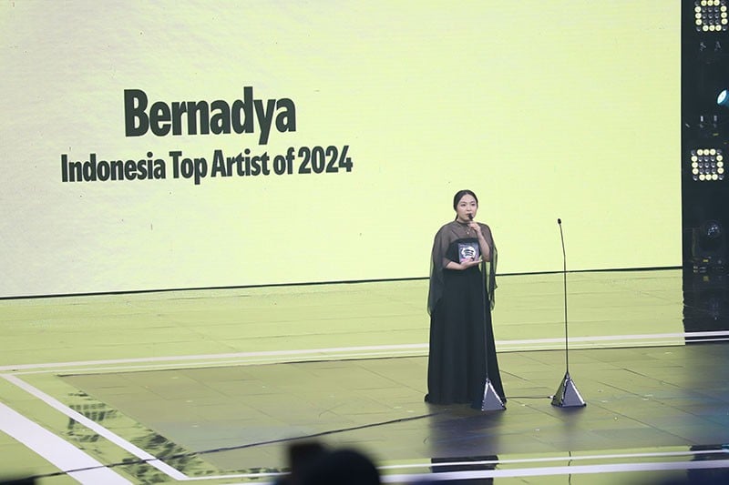 Bernadya Borong Penghargaan Spotify Wrapped Live Indonesia 2024 - Bagian 3