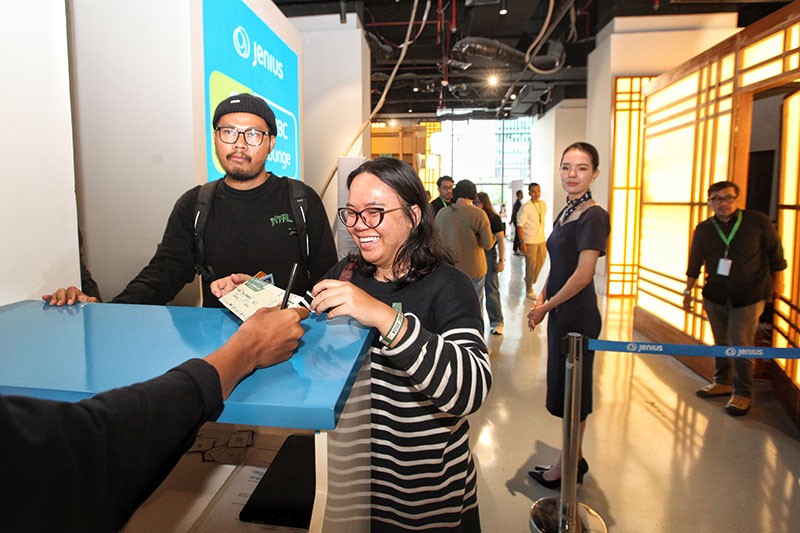 Antusiasme Nasabah Antre Carter Pesawat ke Jepang - Bagian 4