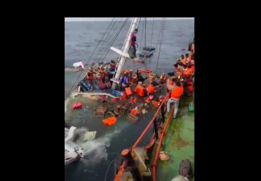 KLM Fajar Lorena Sari Angkut 51 Penumpang Tenggelam di Madura, 2 Tewas 1 Hilang