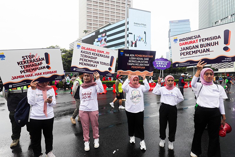 Para Aktivis Serukan Stop Kekerasan Terhadap Perempuan - Bagian 3