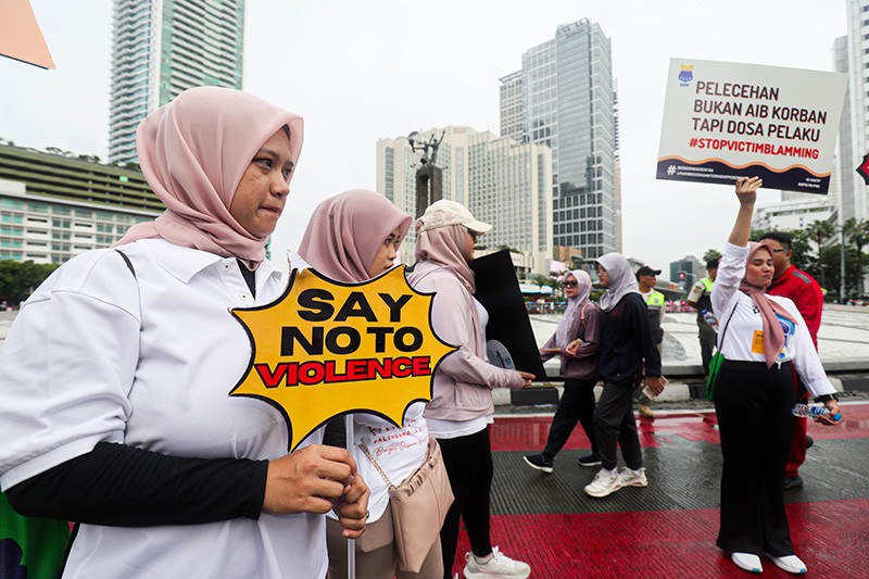 Para Aktivis Serukan Stop Kekerasan Terhadap Perempuan - Bagian 2