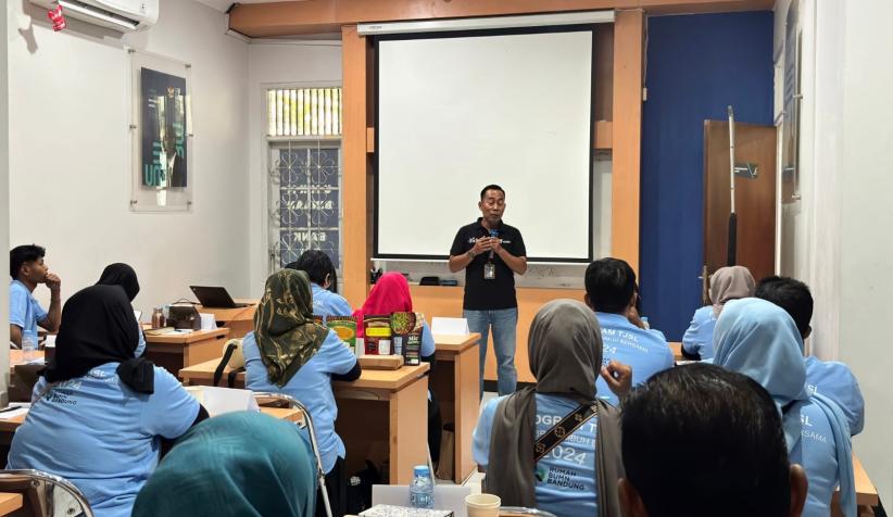 Pemberdayaan Pelaku UMK untuk Meningkatkan Kapasitas Usaha di Era Digital - Bagian 1