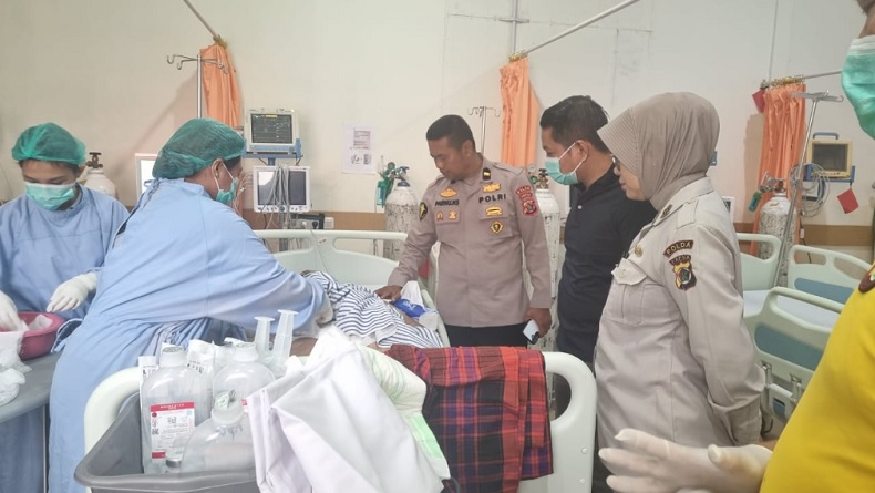 title Aiptu Hidayat Meninggal Dunia Diserang OTK, Sempat Dirawat akibat Luka Parah Aiptu Hidayat Meninggal Dunia Diserang OTK, Sempat Dirawat akibat Luka Parah