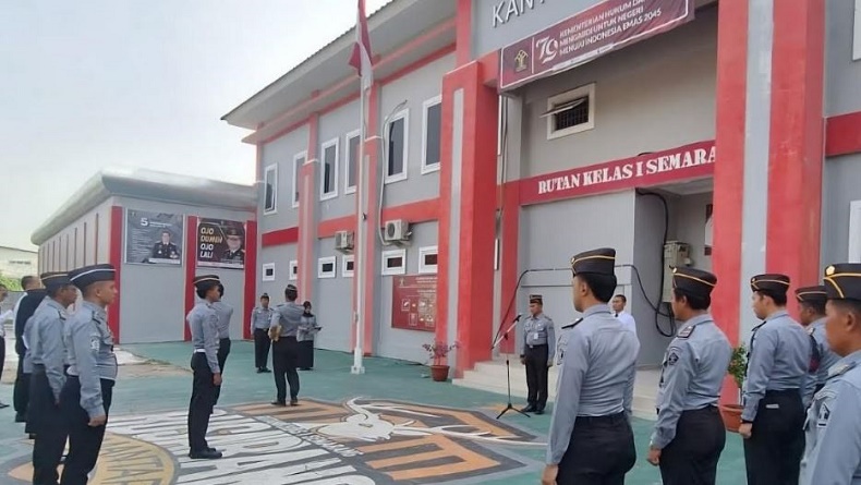 title 16 Tahanan Rutan Semarang Positif Narkoba, Langsung Dipindah ke Nusakambangan 16 Tahanan Rutan Semarang Positif Narkoba, Langsung Dipindah ke Nusakambangan