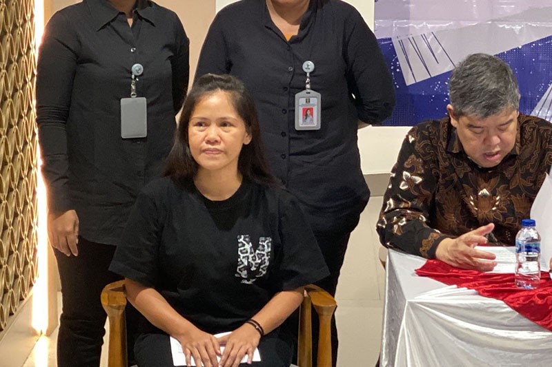 Momen Terpidana Mati Mary Jane Nyanyikan Lagu Indonesia Raya - Bagian 3