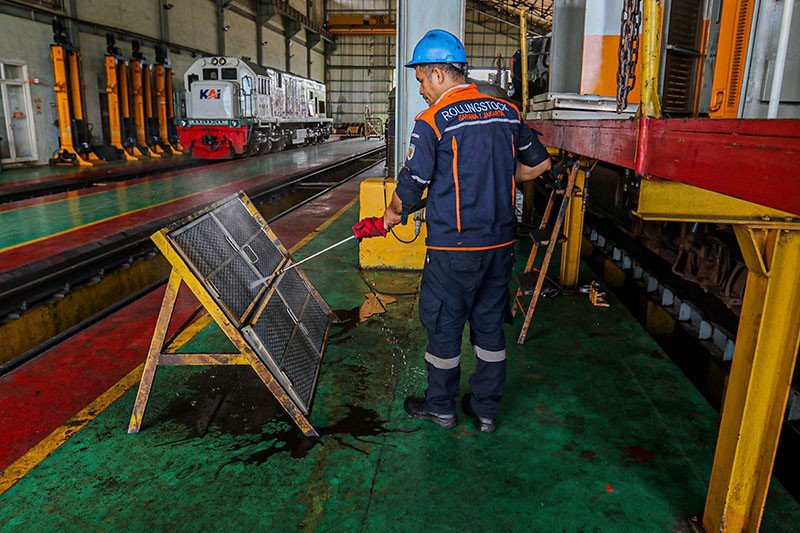 Perawatan Gerbong Kereta Api Jelang Libur Nataru 2025 - Bagian 4