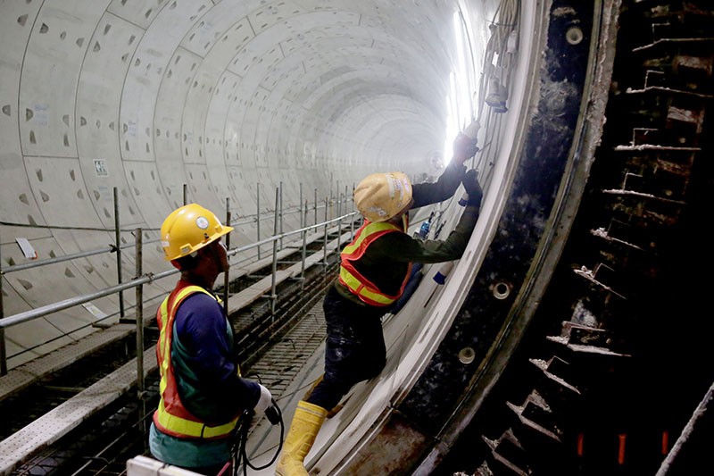 Penampakan Terowongan Bawah Tanah MRT Jakarta Bundaran HI - Kota Tua - Bagian 6