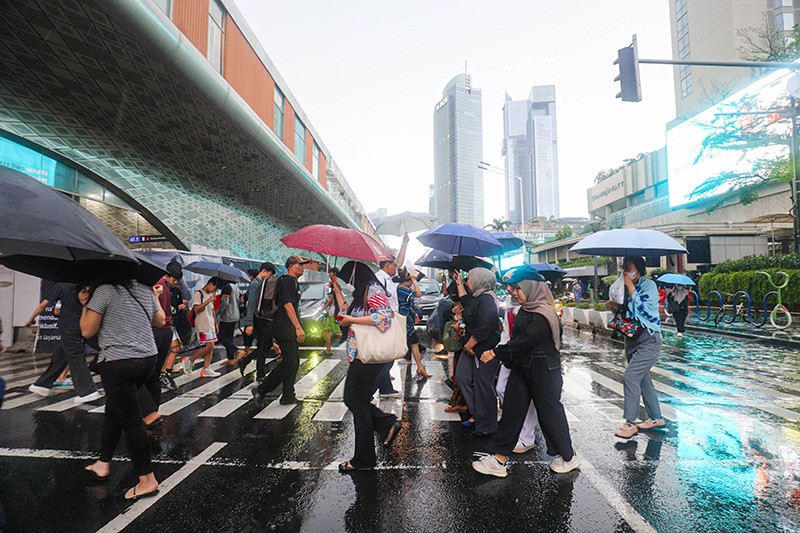 Waspada Cuaca Ekstrem Selama Libur Nataru 2025 - Bagian 4