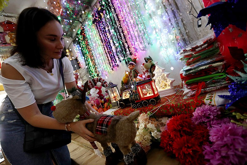 Raup Cuan dari Pernak-pernik Natal - Bagian 2