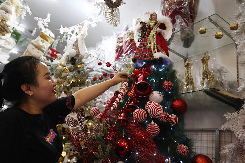 Raup Cuan dari Pernak-pernik Natal - Bagian 3