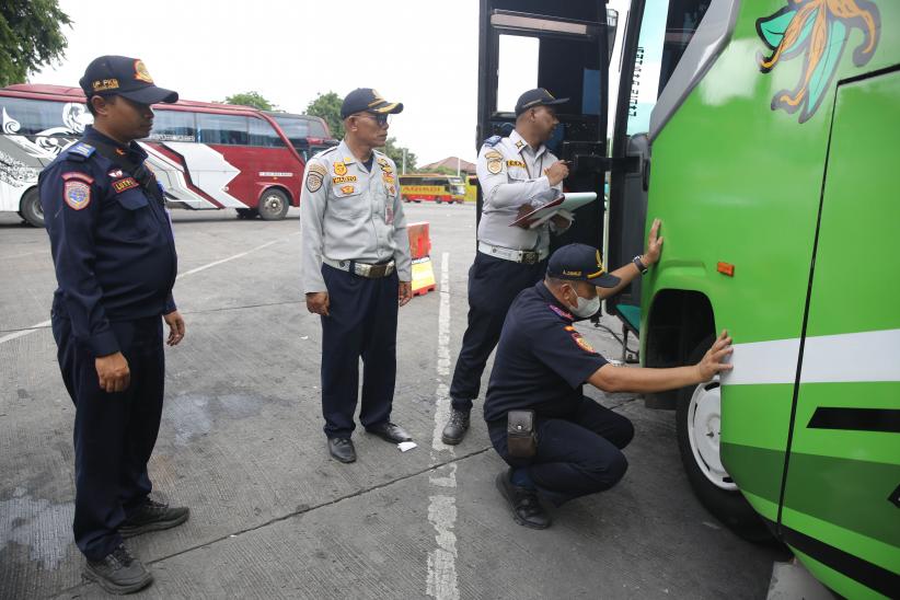 Pengecekan Bus Laik Jalan Jelang Liburan Akhir Tahun  - Bagian 1