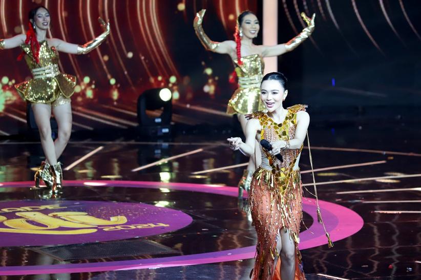 Penampilan Wika Salim Bergoyang Bawa Lagu Domba Kuring - Bagian 3