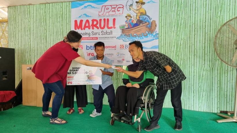 Penyerahan Donasi kepada Penyandang Disabilitas - Bagian 2