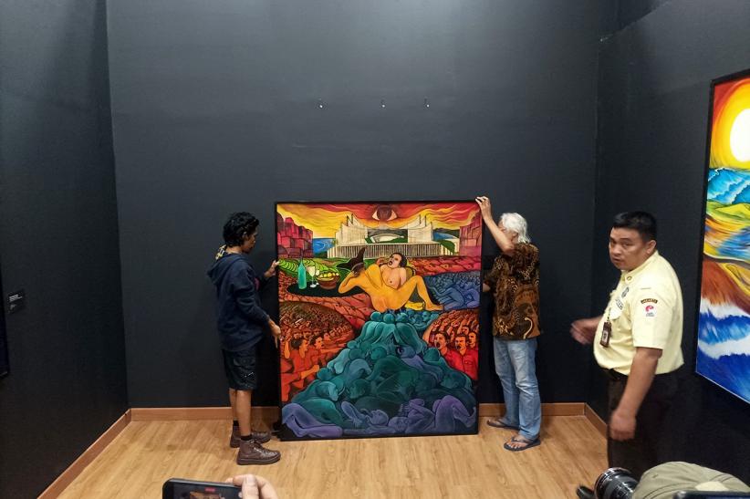 Ekspresi Seniman Yos Suprapto Turunkan Lukisan dari Galeri Nasional - Bagian 1