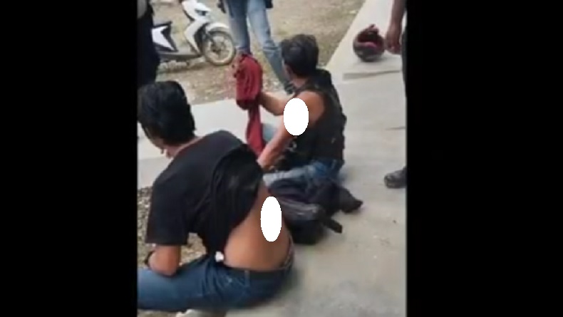title 2 Pengendara Motor Luka Parah Dibacok OTK di Kampung Bamusbame, Pelaku Diduga OPM 2 Pengendara Motor Luka Parah Dibacok OTK di Kampung Bamusbame, Pelaku Diduga OPM