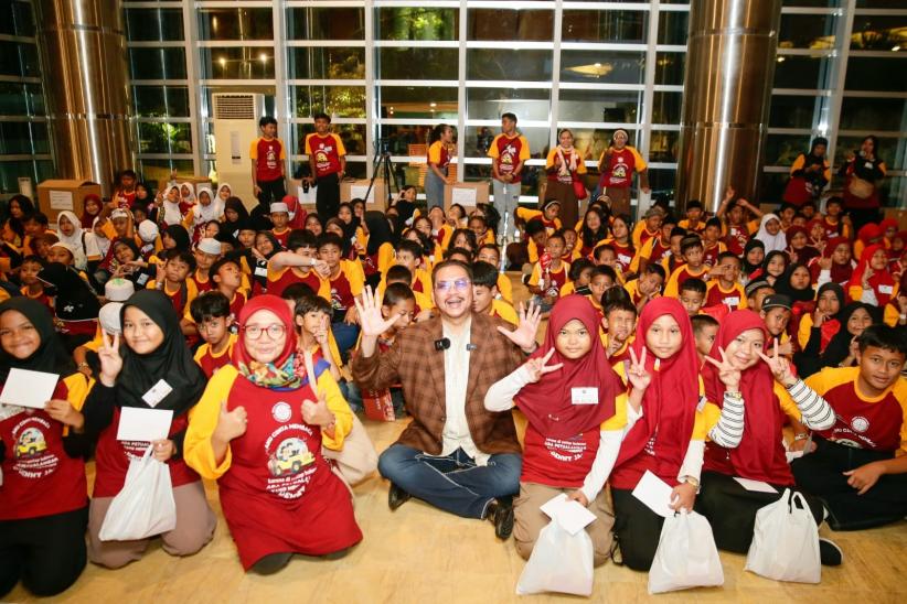 Wisata Literasi, 200 Anak Yatim Nonton Teater di TIM - Bagian 3