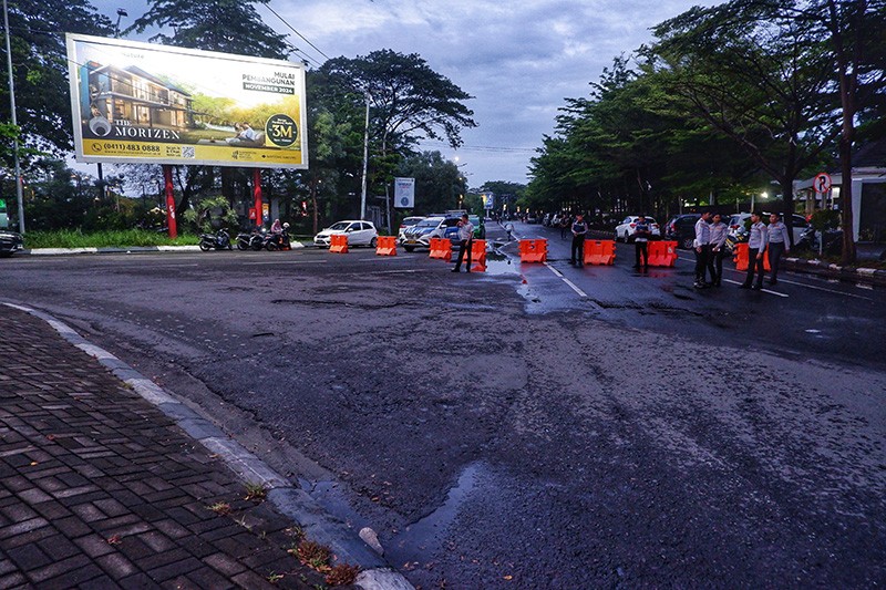 Pengalihan Arus Lalu Lintas saat Malam Pergantian Tahun - Bagian 4