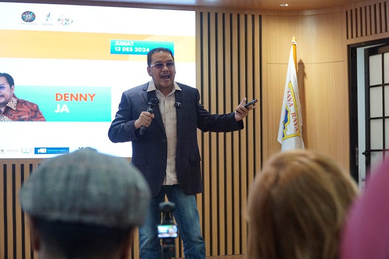 Denny JA Usulkan Malam Tahun Baru Menjadi Hari Raya Semua Manusia - Bagian 3