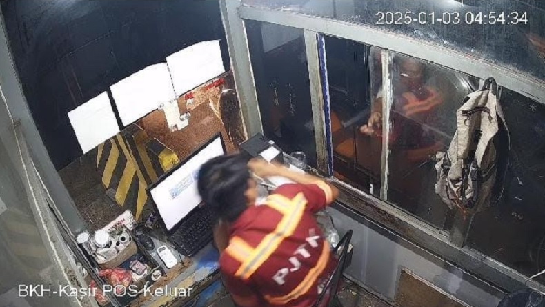 title Oknum Pegawai KSOP yang Todong Pistol ke Petugas Parkir ASDP Bakauheni Ditangkap Oknum Pegawai KSOP yang Todong Pistol ke Petugas Parkir ASDP Bakauheni Ditangkap