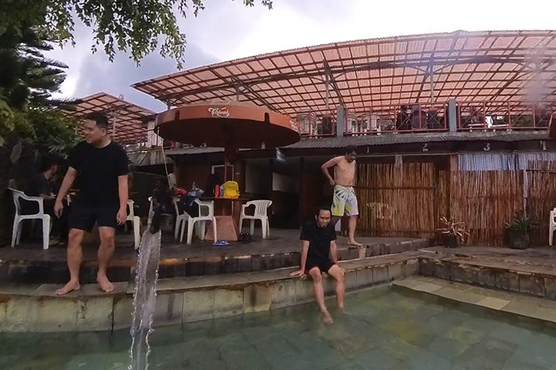 Mengisi Waktu Libur dengan Berendam di Wisata Air Panas Alam Sari Ater  - Bagian 4