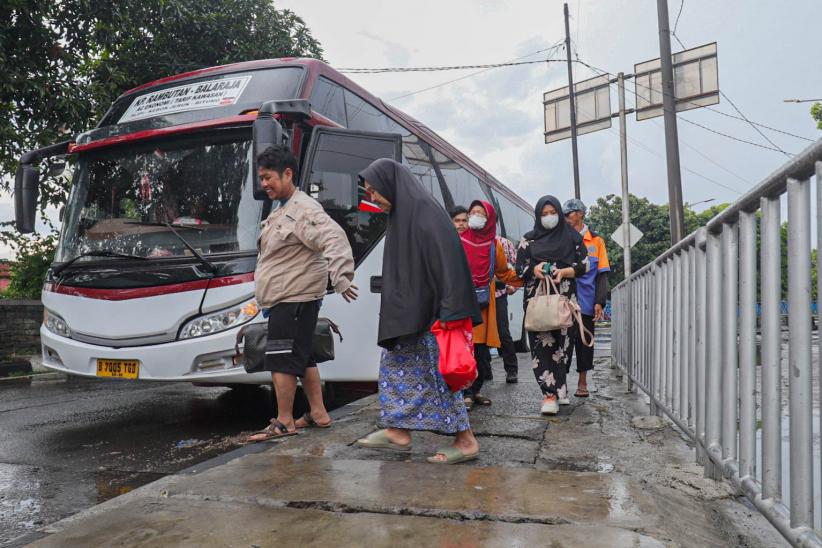 Ekspresi Pemudik Kembali ke Jakarta setelah Libur Panjang Nataru - Bagian 3