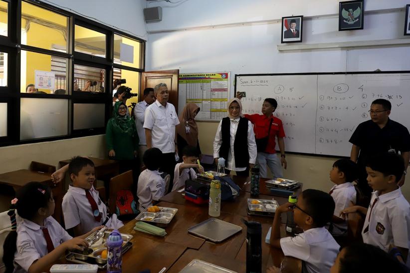 Wamensos Tinjau Pelaksanaan Program Makan Bergizi Gratis - Bagian 2