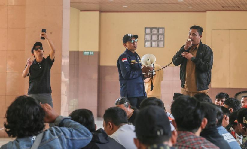 Ribuan THL Gagal Jadi PPPK Mengadu Nasib ke DPRD Kota Tangerang - Bagian 5