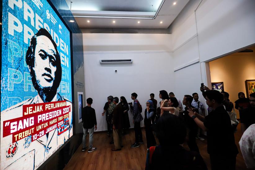 Pameran Lukisan Jejak Perlawanan Sang Presiden 2001 - Bagian 5