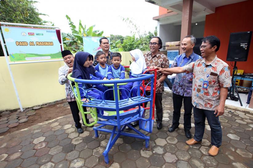 Fasilitas Taman Bermain Ramah Anak PAUD Al Madinah Desa Kertajaya - Bagian 1