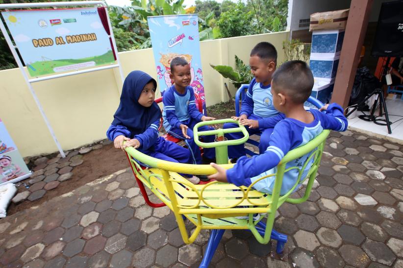 Fasilitas Taman Bermain Ramah Anak PAUD Al Madinah Desa Kertajaya - Bagian 4
