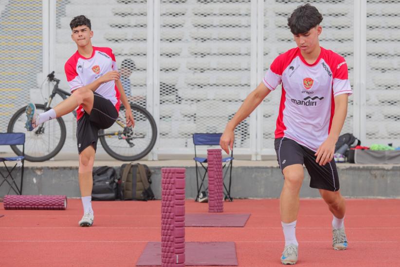 Kerja Keras, Timnas Indonesia U-20 Latihan Jelang Piala Asia 2025 - Bagian 2
