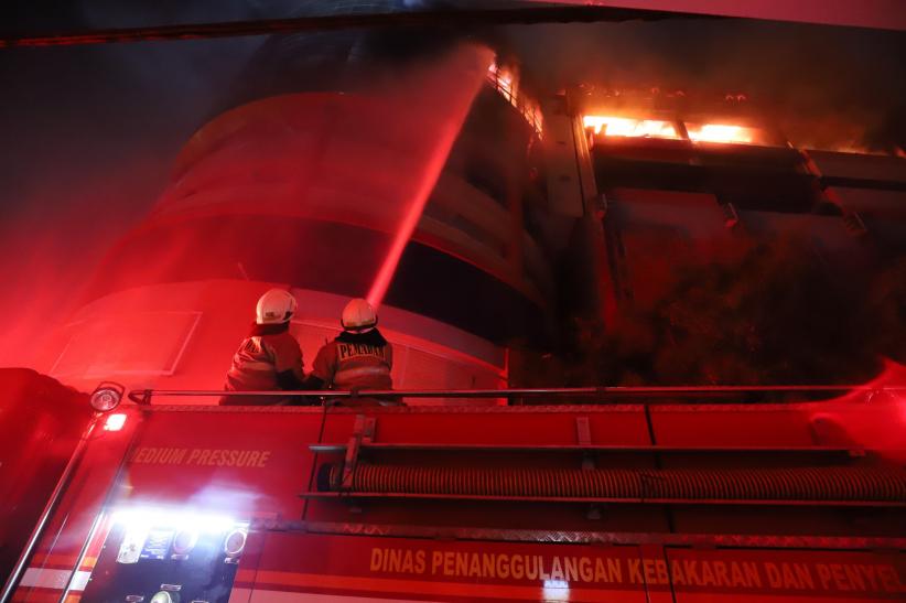 Foto-Foto Kebakaran Glodok Plaza - Bagian 5