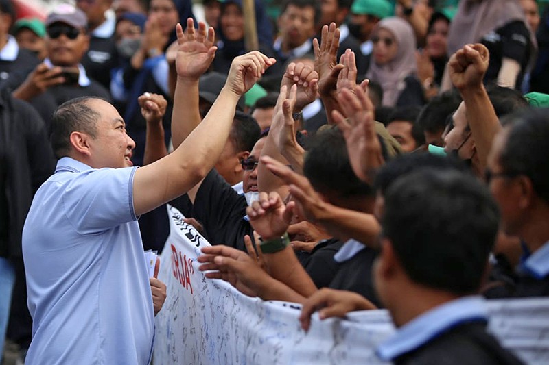 10.000 Tanda Tangan Petisi Buruh Sritex Iringi Rapat Kreditur - Bagian 4