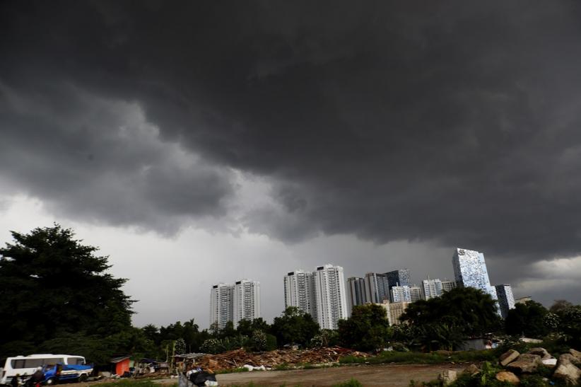 title Fenomena La Nina di Akhir Tahun, BMKG Minta Warga Waspadai Banjir hingga Longsor Fenomena La Nina di Akhir Tahun, BMKG Minta Warga Waspadai Banjir hingga Longsor