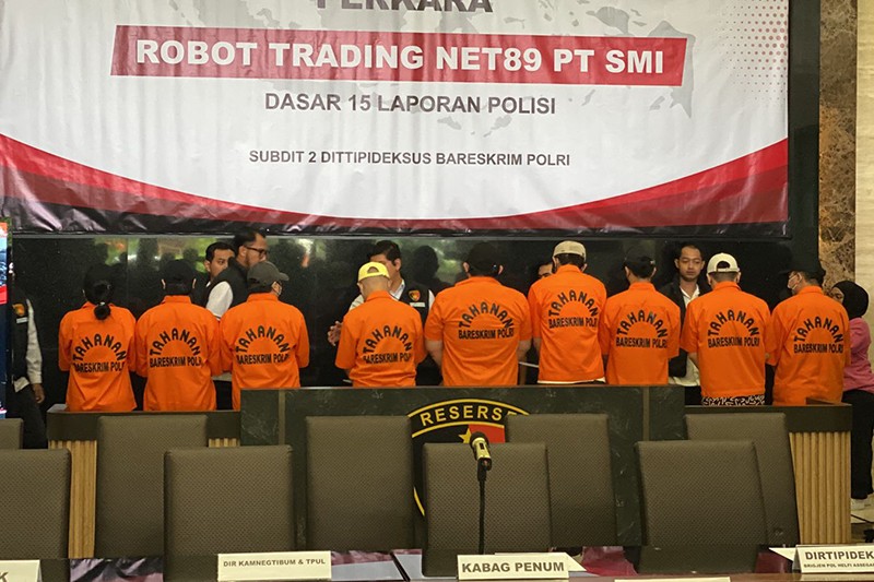 Penampakan Barbuk Investasi Bodong Robot Trading, Ada Tesla hingga Uang Rp52,5 M - Bagian 4
