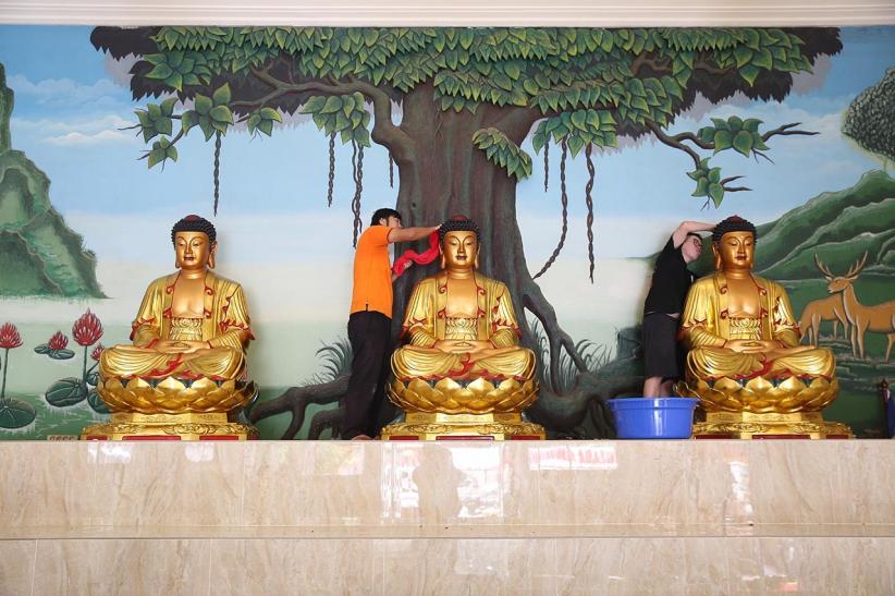 Ritual Bersih-Bersih Patung Dewa dan Vihara Amurva Bhumi Jakarta - Bagian 3
