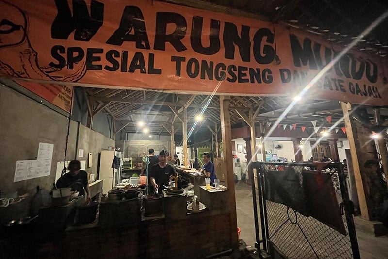 Sensasi Makan Sate Gajah di Sudut Kota Malang - Bagian 5