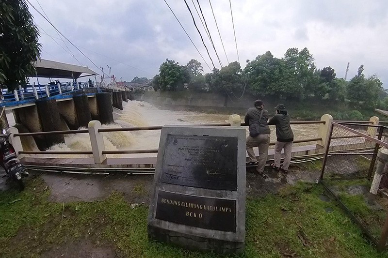 Bendung Katulampa Siaga 4 Siang Ini, Warga Jakarta Diminta Waspada - Bagian 4