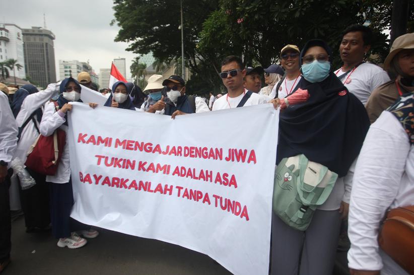 Ratusan Dosen ASN Unjuk Rasa Tuntut Hak Tukin Belum Dibayar Sejak 2020 - Bagian 5