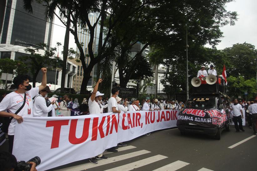 Ratusan Dosen ASN Unjuk Rasa Tuntut Hak Tukin Belum Dibayar Sejak 2020 - Bagian 4