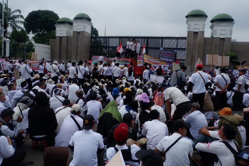 Ribuan Tenaga Honorer Tuntut Kepastian Pengangkatan P3K Penuh Waktu  - Bagian 2