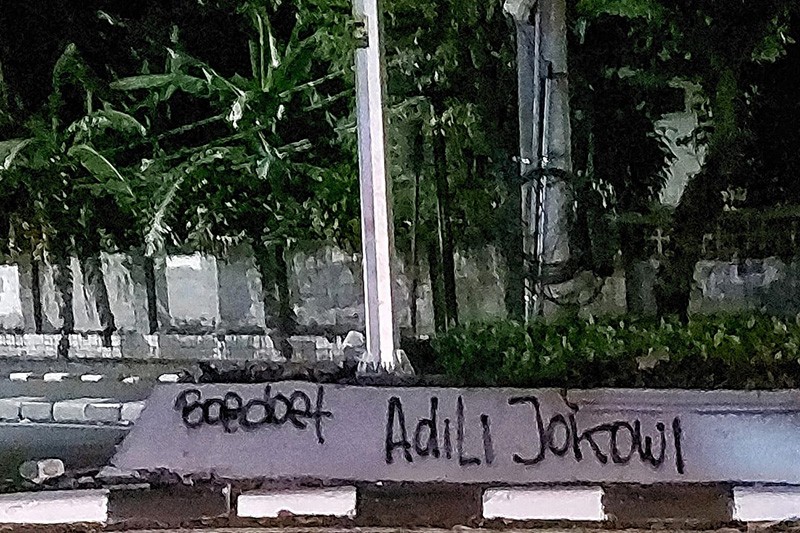 Coretan Dinding Adili Jokowi Bertebaran di Sudut Kota Jakarta - Bagian 3