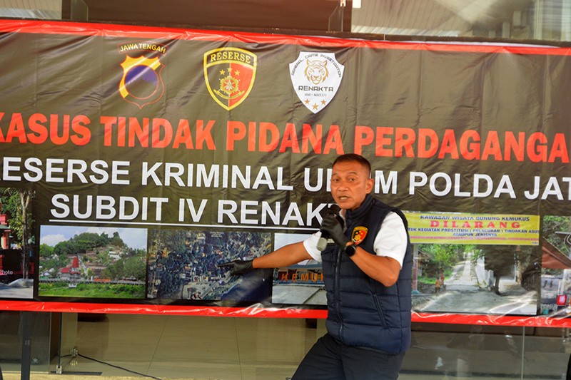 Praktik Prostitusi Berkedok Tempat Karaoke di Objek Wisata Gunung Kemukus - Bagian 3